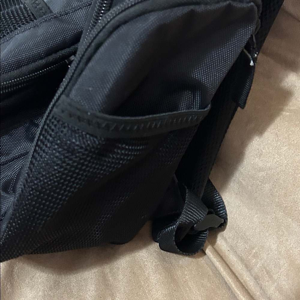 Targus Black Multi-Compartment Backpack - image 4